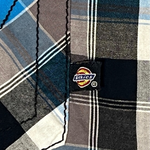 Dickies Blue and Black Casual Button Down Shirt Summer Check Short Sleeve - Picture 4 of 6
